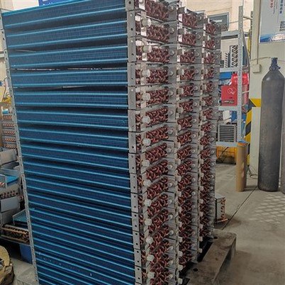 Evaporador de aletas de aluminio con tubo de cobre azul